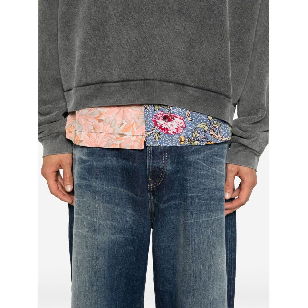 아크네 수퍼 배기 진