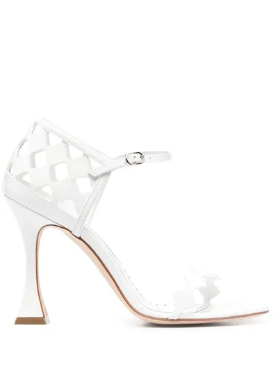 마놀로 블라닉 칼룬 다이아몬드 체크 샌들